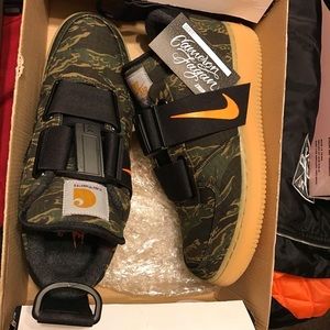 Nike Air Force 1 low utility carhartt (make offer)